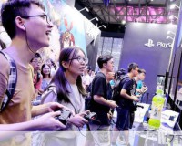 ChinaJoy2013: 蛮腰美腿，游戏盛宴的视觉盛宴