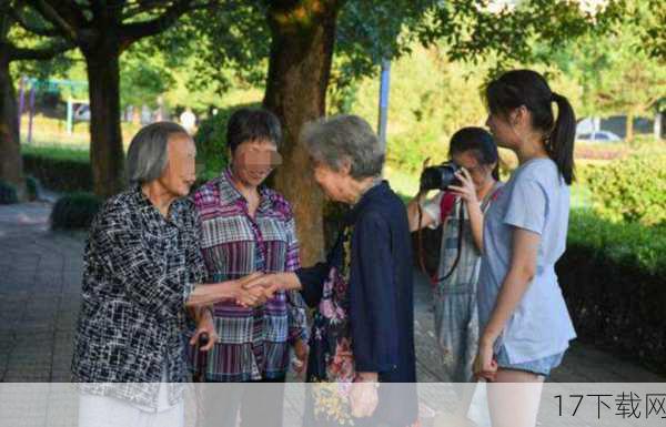 玛蒂尔达，一个年仅12岁却早熟坚韧的小女孩，因家人惨遭杀害而踏上复仇之路，她遇到了职业杀手莱昂，两人之间建立起了一种超越亲情的深厚羁绊，玛蒂尔达的机智与勇敢，让她在莱昂的教导下迅速成长，仿佛一夜之间就“快成精”，学会了如何在残酷的世界中保护自己。